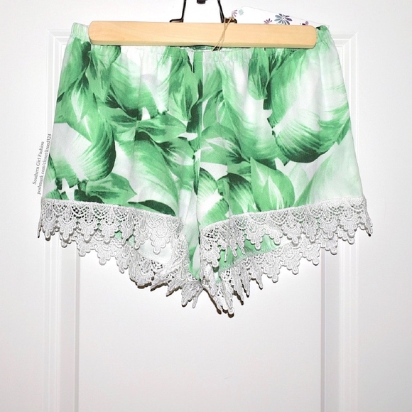 Show Me Your MuMu Pants - SHOW ME YOUR MUMU Draped Shorts Intricate Bottoms